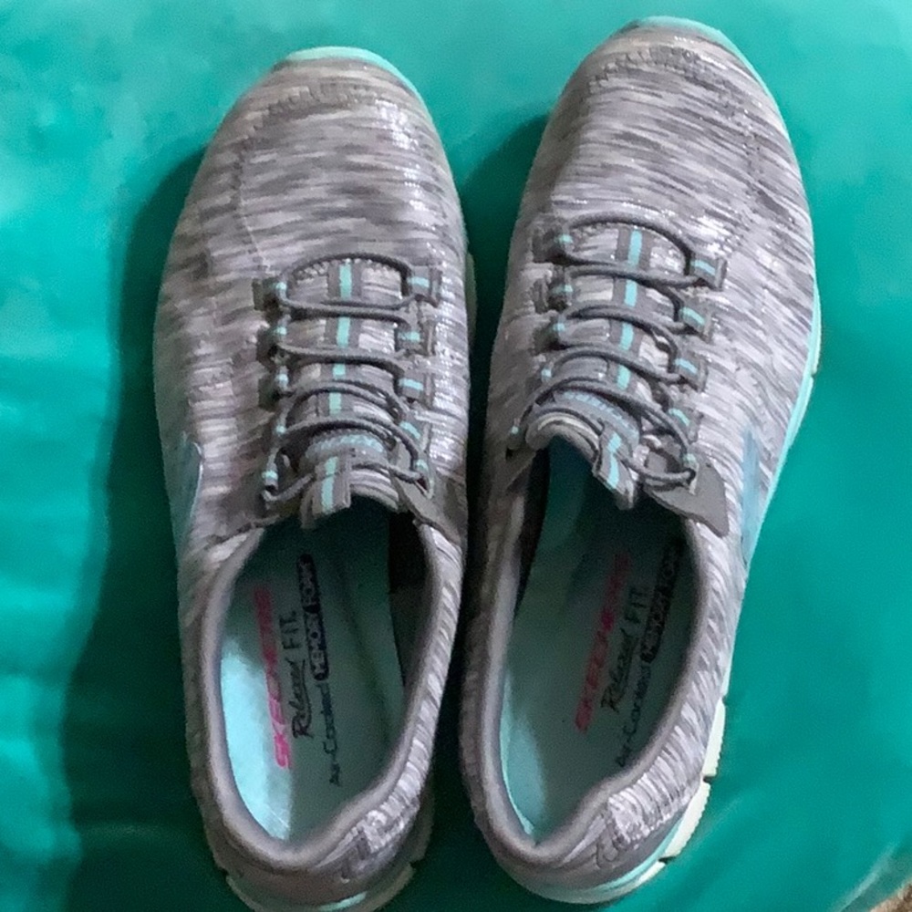 Skechers sneakers